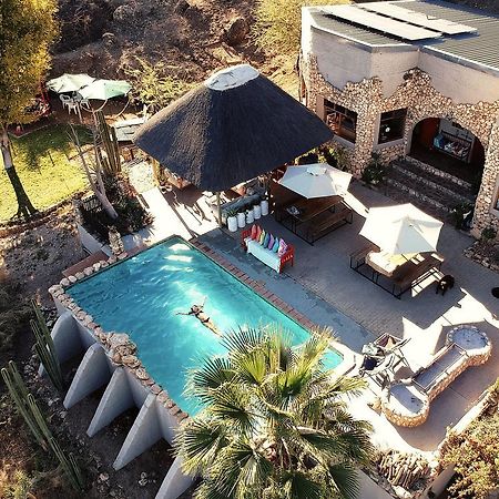 Villa Sasa Safari Camp & Tours à Outjo Extérieur photo