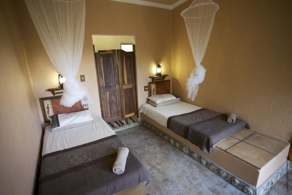 Villa Sasa Safari Camp & Tours à Outjo Chambre photo